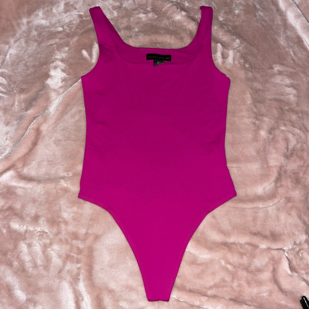 NWOT House of Harlow 1960 Vibrant Pink Bodysuit